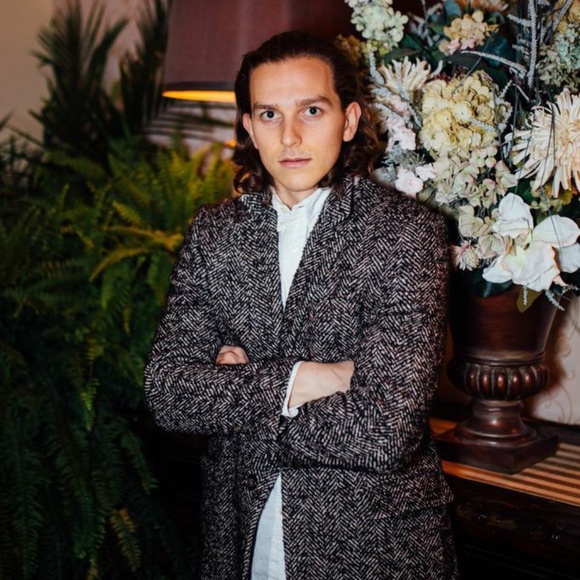 AMI Herringbone Coat - Picture 7 of 7